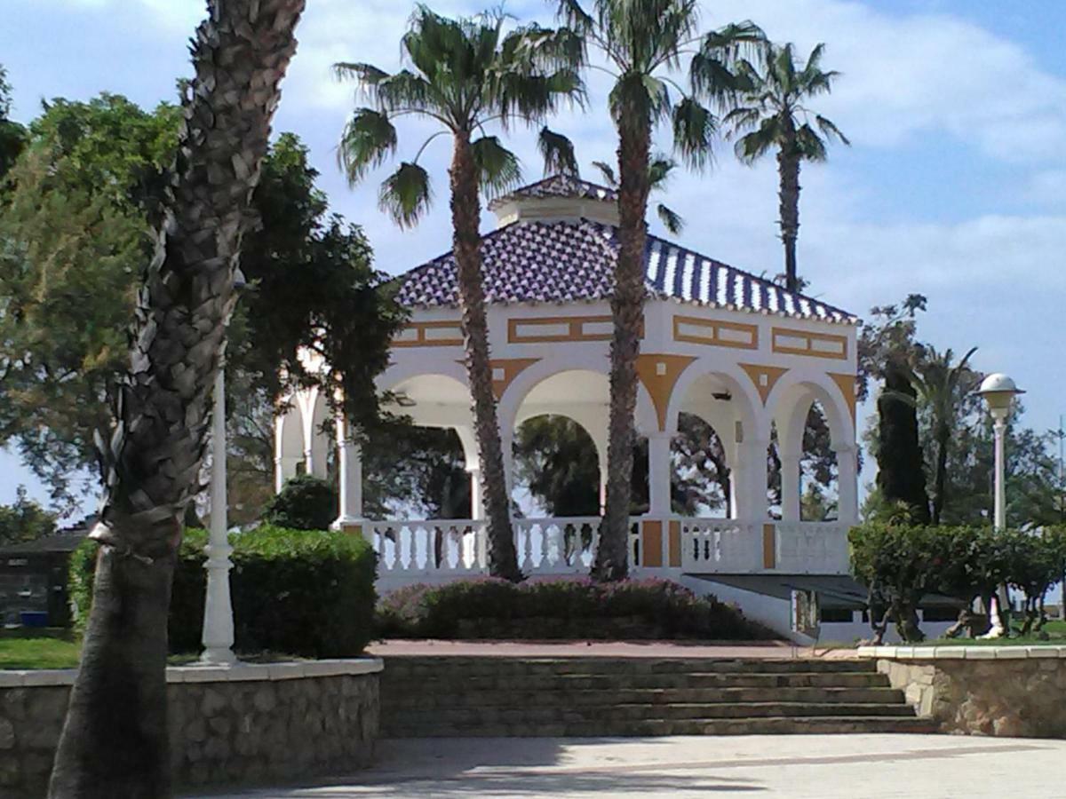 Casa Rosa Apartment Torre Del Mar Bagian luar foto